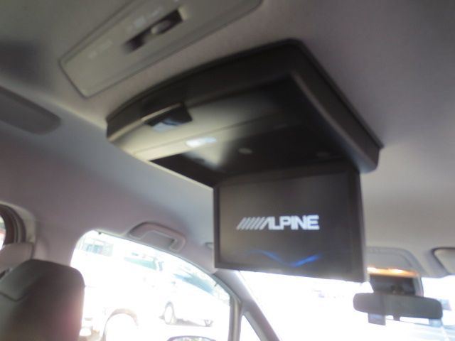 TOYOTA VOXY 2017 Image 31