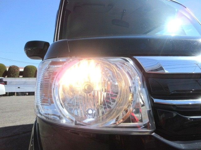 HONDA N BOX 2016 Image 31