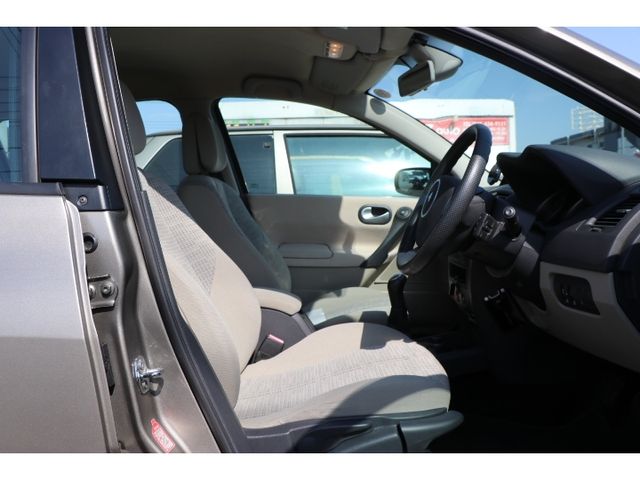 RENAULT MEGANE HATCH 2008 Image 31