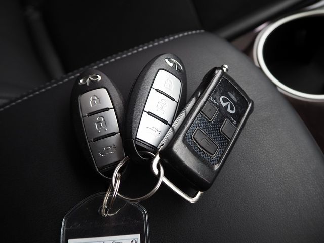 NISSAN SKYLINE HYBRID 4WD 2018 Image 31