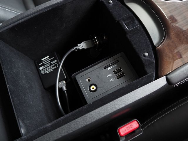 NISSAN SKYLINE HYBRID 4WD 2018 Image 31