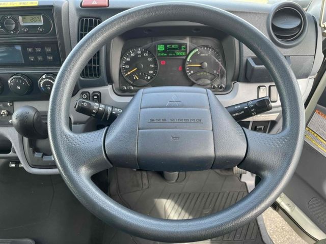 MITSUBISHI CANTER 2016 Image 31