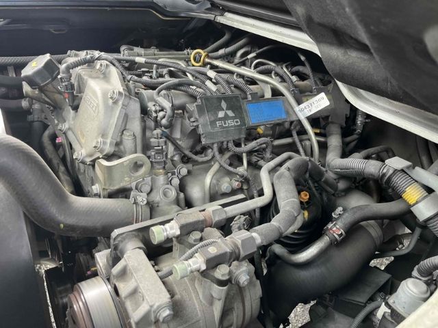 MITSUBISHI CANTER 2016 Image 31