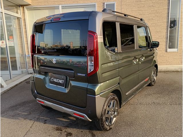 SUZUKI SPACIA GEAR 4WD 2024 Image 31