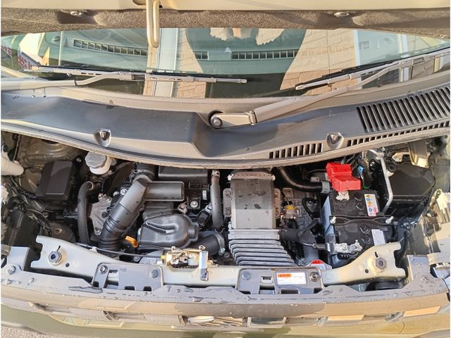 SUZUKI SPACIA GEAR 4WD 2024 Image 31