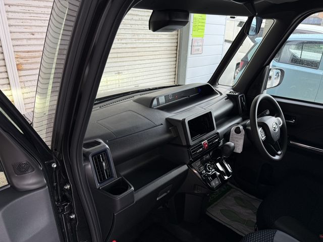 DAIHATSU TANTO CUSTOM 4WD 2025 Image 31