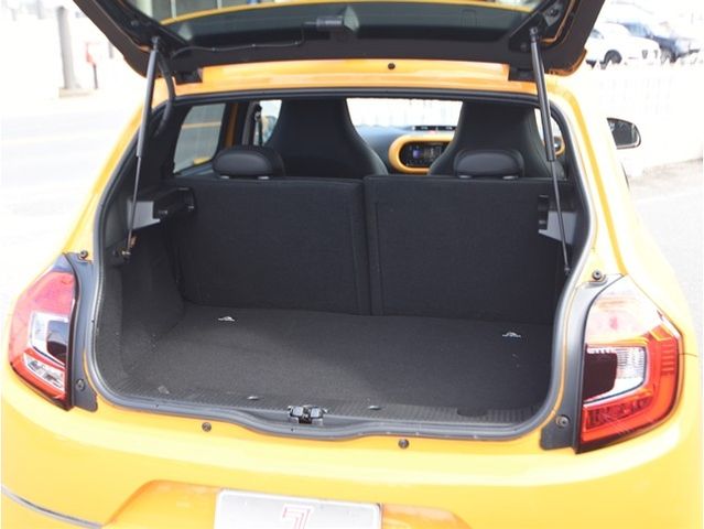 RENAULT TWINGO 2022 Image 31