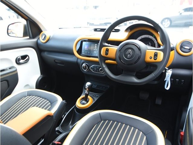 RENAULT TWINGO 2022 Image 31