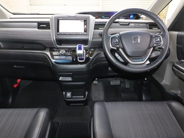 HONDA FREED HYBRID 2017 Image 31