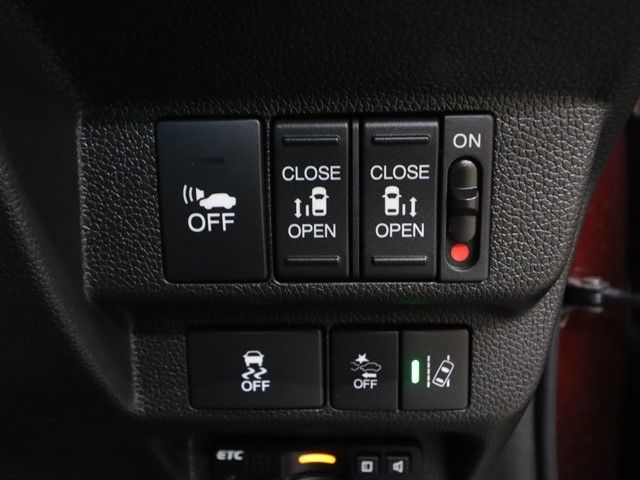 HONDA FREED HYBRID 2017 Image 31