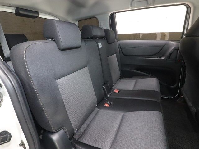 TOYOTA SIENTA HYBRID 2022 Image 31