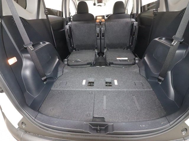 TOYOTA SIENTA HYBRID 2022 Image 31