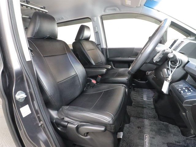 HONDA STEPWAGON SPADA 2014 Image 31