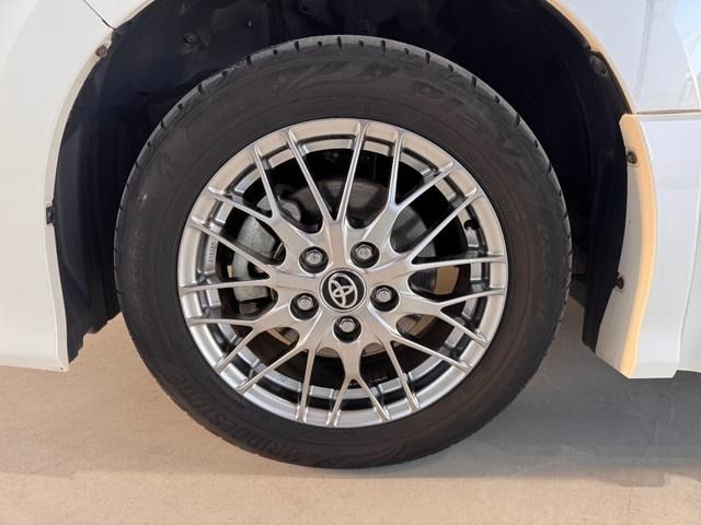 TOYOTA VOXY HYBRID 2019 Image 31