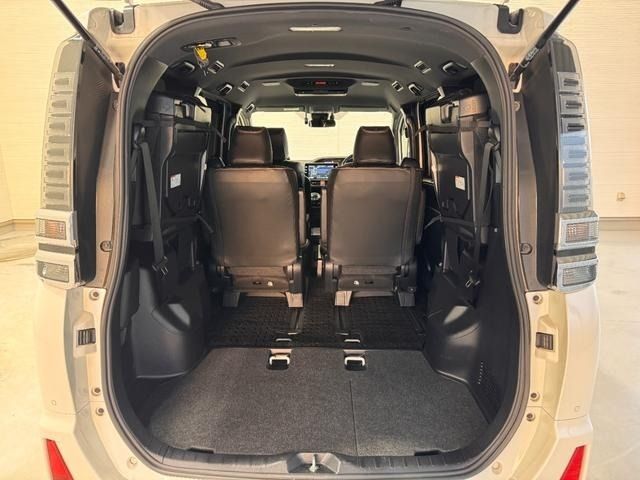 TOYOTA VOXY HYBRID 2019 Image 31