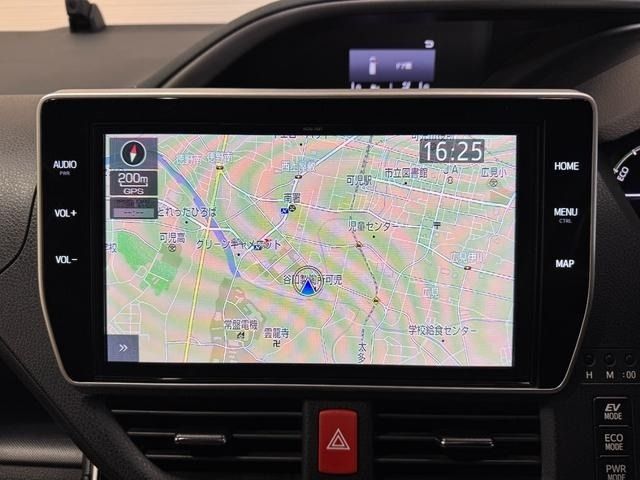 TOYOTA VOXY HYBRID 2019 Image 31