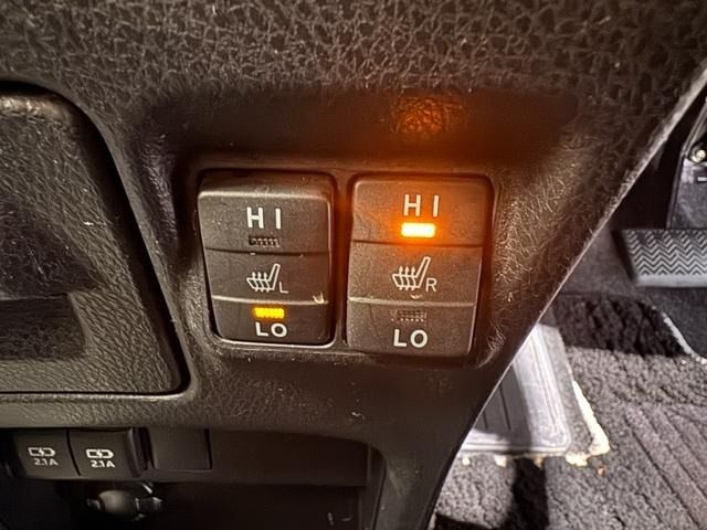 TOYOTA VOXY HYBRID 2019 Image 31