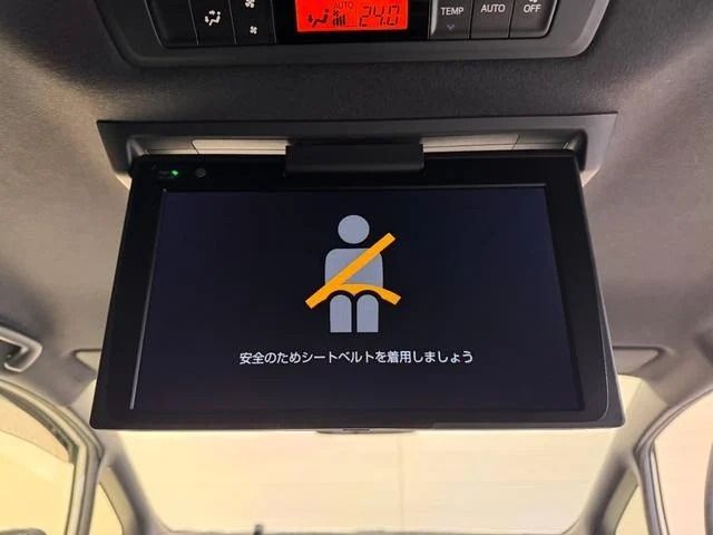 TOYOTA VOXY HYBRID 2019 Image 31