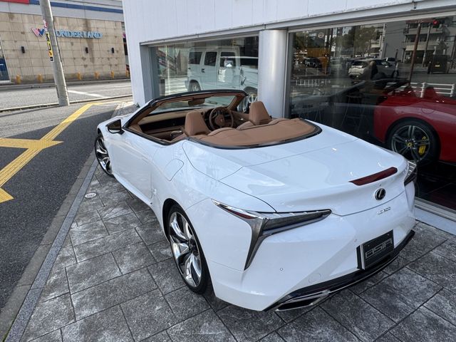 TOYOTA LEXUS LC500 CONVERTI 2021 Image 31