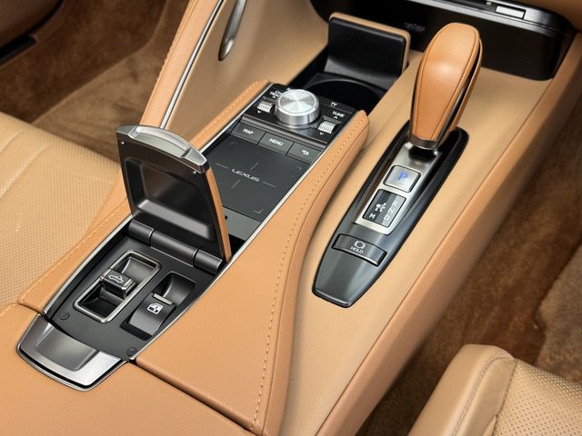 TOYOTA LEXUS LC500 CONVERTI 2021 Image 31