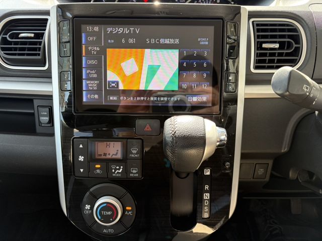 DAIHATSU TANTO CUSTOM 4WD 2015 Image 31