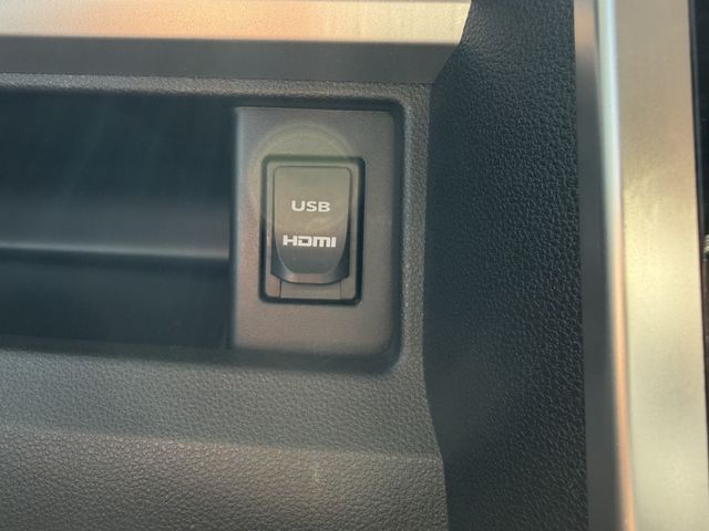 DAIHATSU TANTO CUSTOM 4WD 2015 Image 31