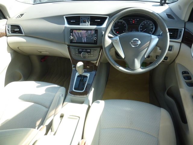 NISSAN SYLPHY 2017 Image 31