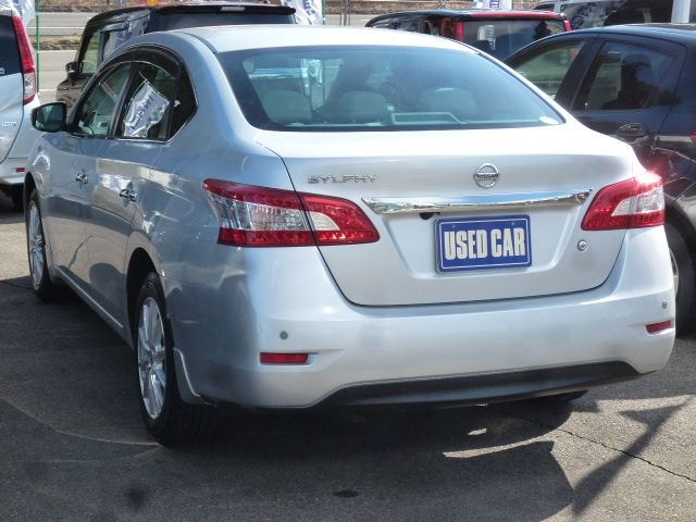 NISSAN SYLPHY 2017 Image 31
