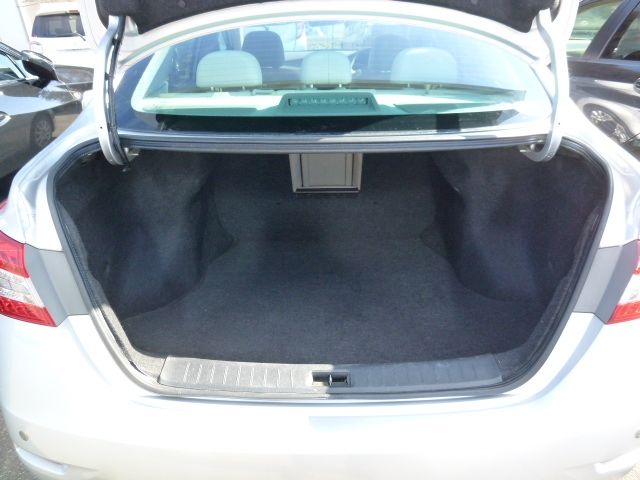 NISSAN SYLPHY 2017 Image 31