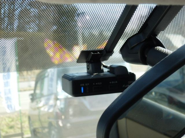 NISSAN SYLPHY 2017 Image 31