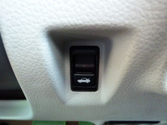 NISSAN SYLPHY 2017 Image 31