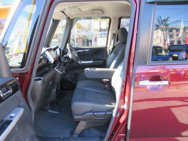 HONDA N BOX CUSTOM 2015 Image 31