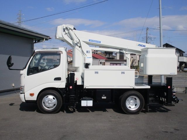 HINO DUTRO 2015 Image 31