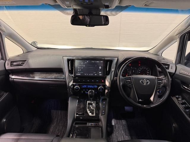 TOYOTA VELLFIRE 2018 Image 31