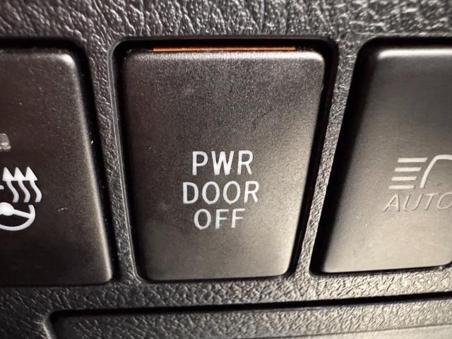 TOYOTA VELLFIRE 2018 Image 31