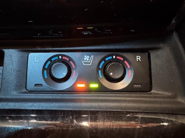 TOYOTA VELLFIRE 2018 Image 31