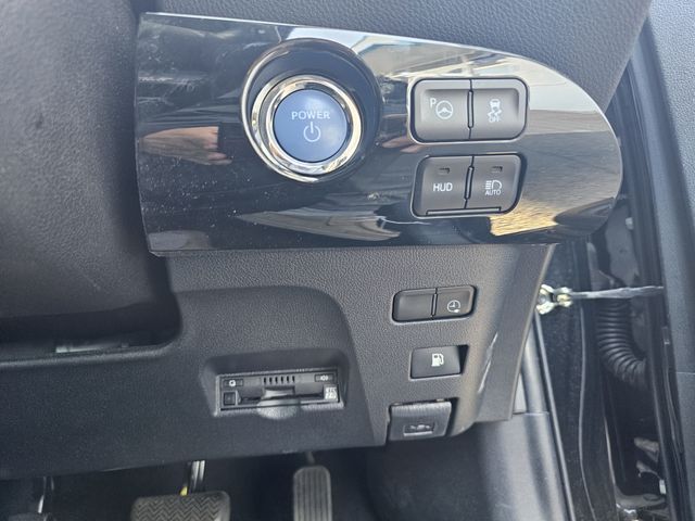 TOYOTA PRIUS PHV 2021 Image 31
