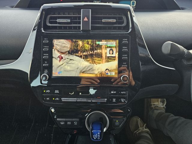 TOYOTA PRIUS PHV 2021 Image 31