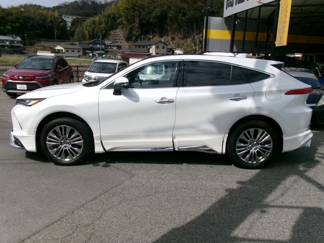 TOYOTA HARRIER HYBRID 2023 Image 31