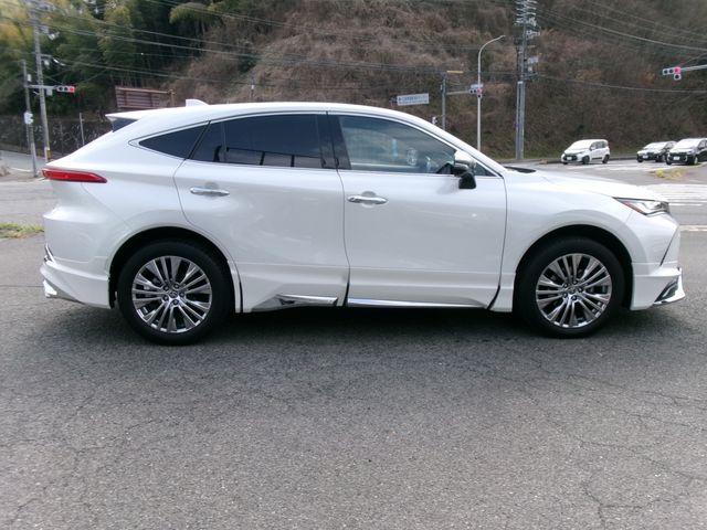 TOYOTA HARRIER HYBRID 2023 Image 31
