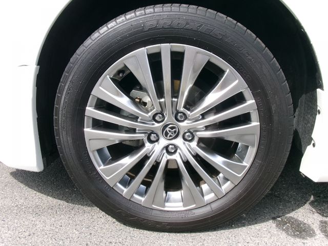 TOYOTA HARRIER HYBRID 2023 Image 31