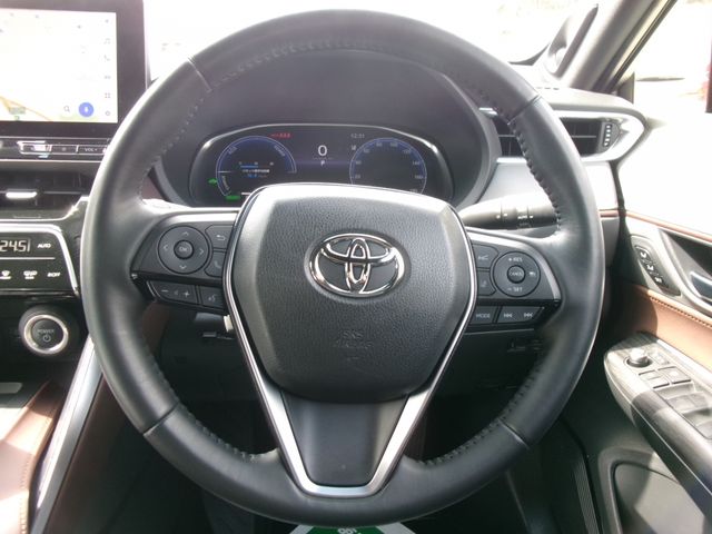 TOYOTA HARRIER HYBRID 2023 Image 31