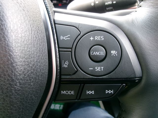 TOYOTA HARRIER HYBRID 2023 Image 31