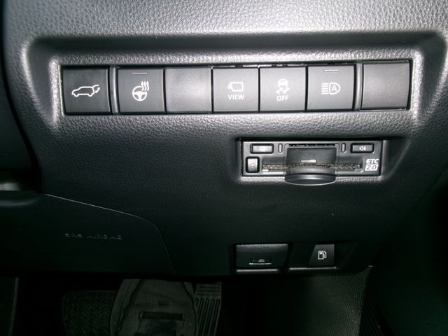 TOYOTA HARRIER HYBRID 2023 Image 31