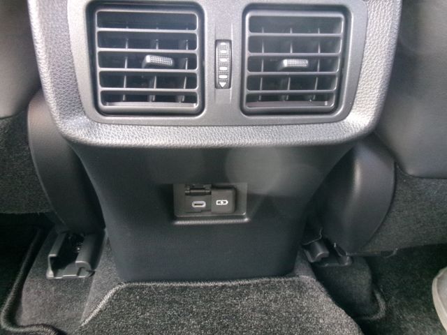 TOYOTA HARRIER HYBRID 2023 Image 31