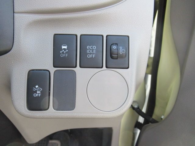 SUBARU PLEO PLUS 2015 Image 31