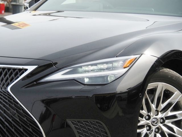 TOYOTA LEXUS LS500H 2023 Image 31