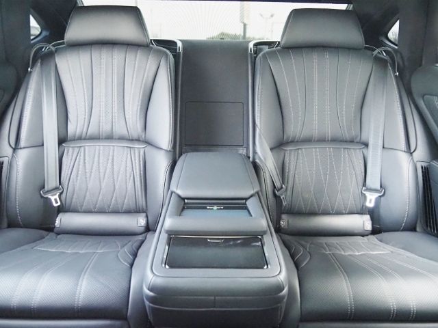 TOYOTA LEXUS LS500H 2023 Image 31