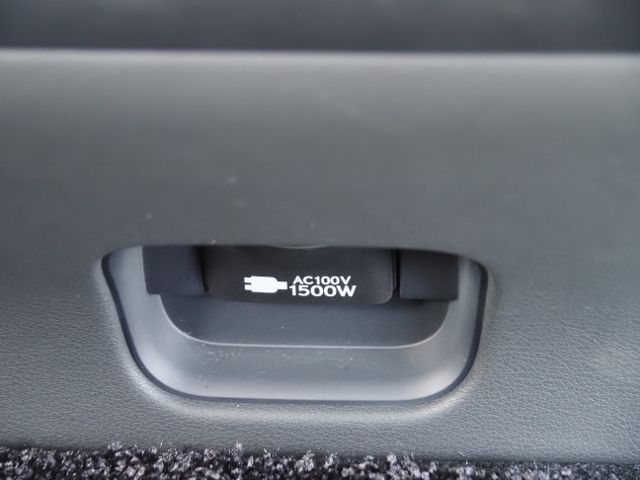 TOYOTA LEXUS LS500H 2023 Image 31