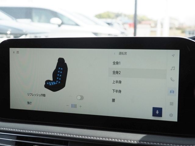 TOYOTA LEXUS LS500H 2023 Image 31